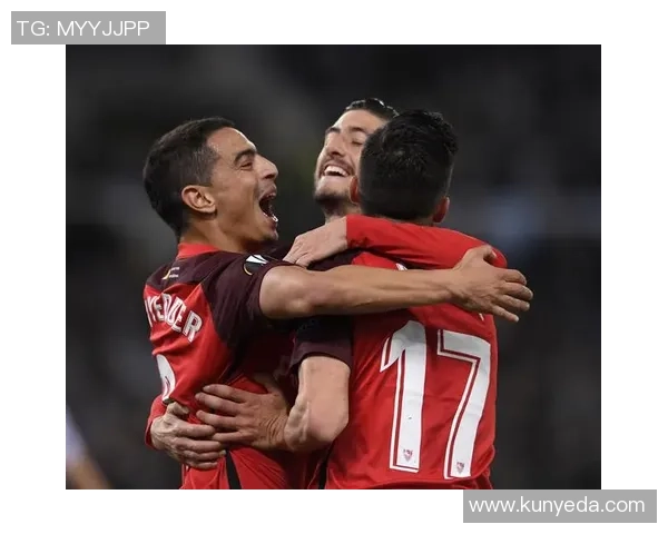 足球明星庆祝时的经典拍照姿势解析与灵感分享