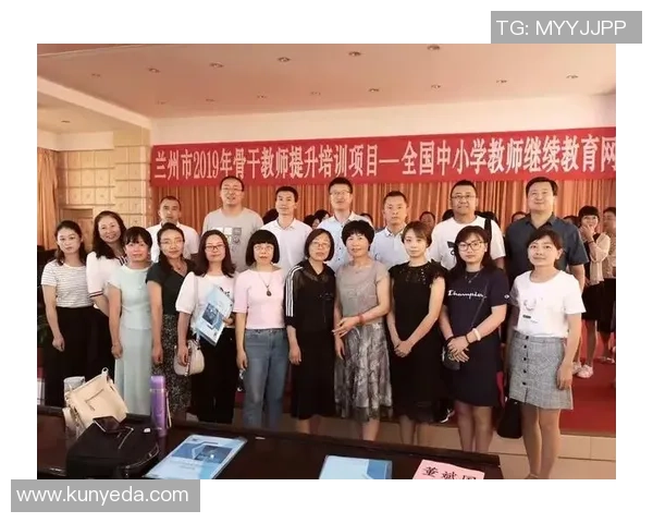 寓教于乐的足球明星带给孩子们的成长与快乐之路 寓教于乐的足球明星带给孩子们的成长与快乐之路