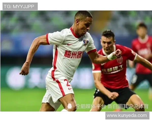 武汉排球队防守体系解析与战术策略探讨