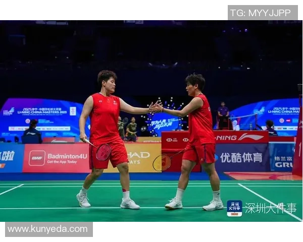 深圳羽毛球队在钻石联赛中的默契配合与精彩表现分析